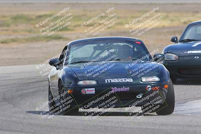 media/Jun-04-2022-CalClub SCCA (Sat) [[1984f7cb40]]/Group 1/Race (Cotton Corners)/